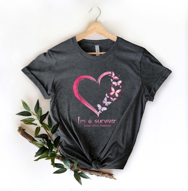 T-shirt « Je suis une survivante » – Sensibilisation au cancer du sein (T-shirt et sweat à capuche) 0924